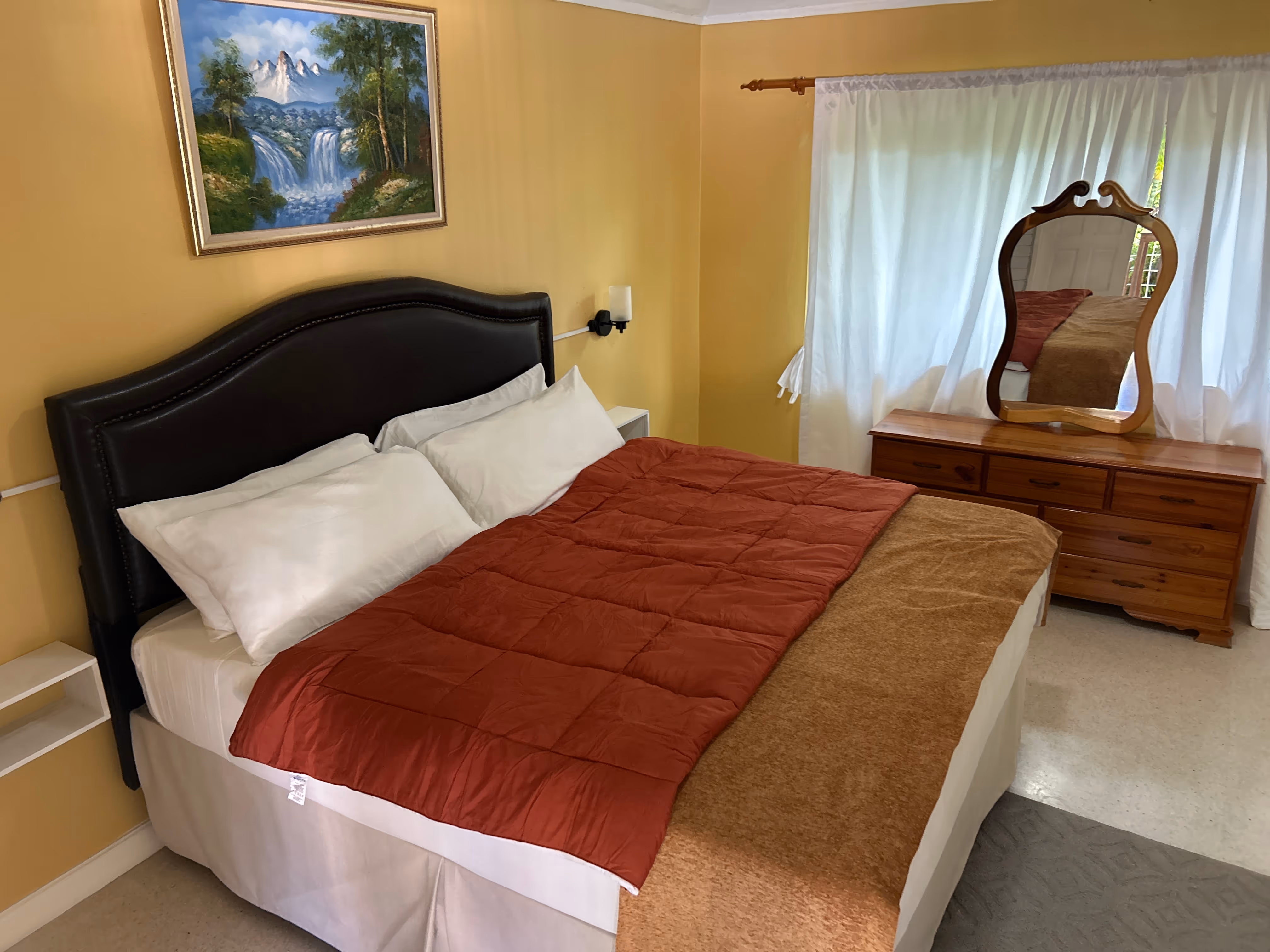 Soon Come Villa bedroom