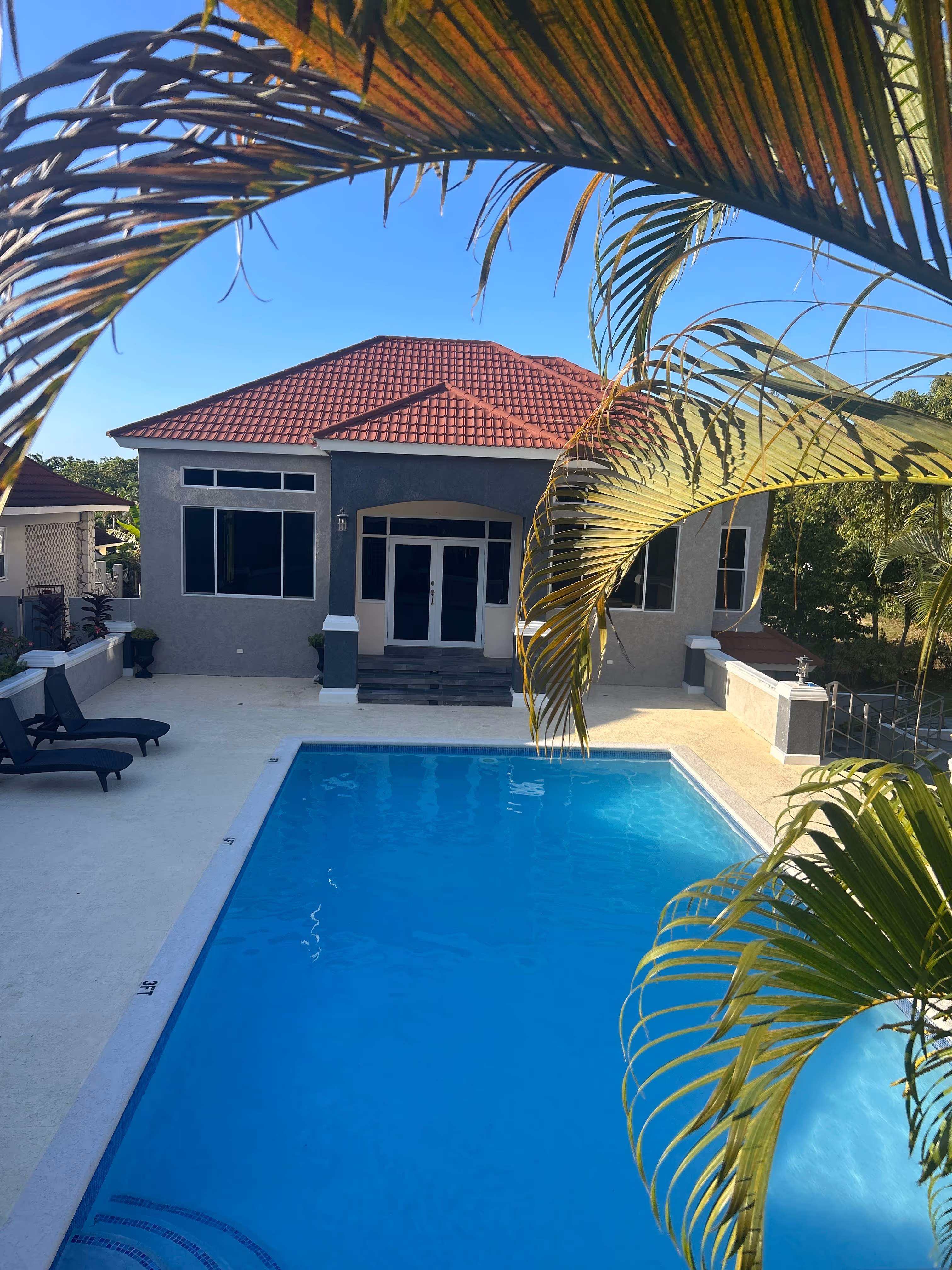 Soon Come Villa Ballroom and pool